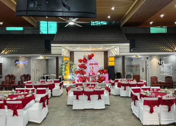 LỮ GIA RESTAURANT